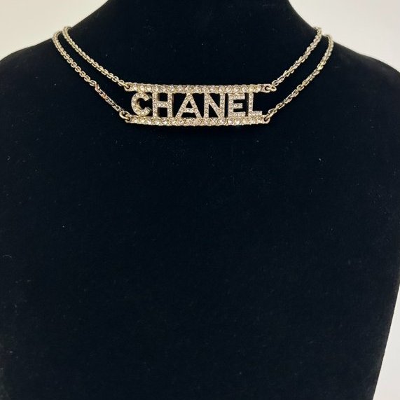 CHANEL金水鑽排字Logo 頸鍊-2