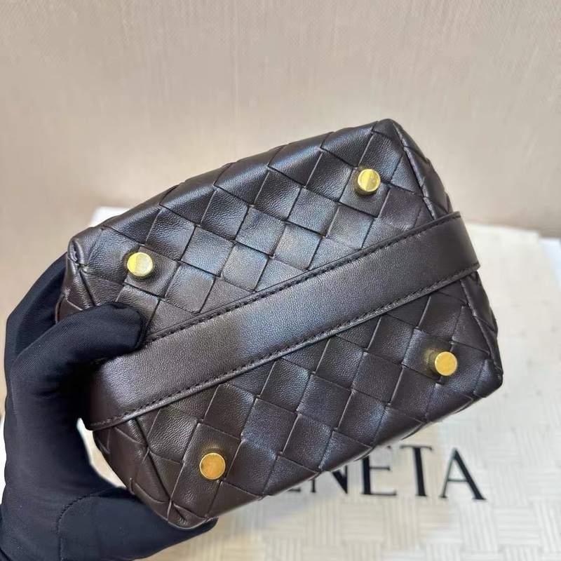 爆款!Bottega Veneta BV 飯盒編織包 Candy Wallace intrecciato 深咖色-5