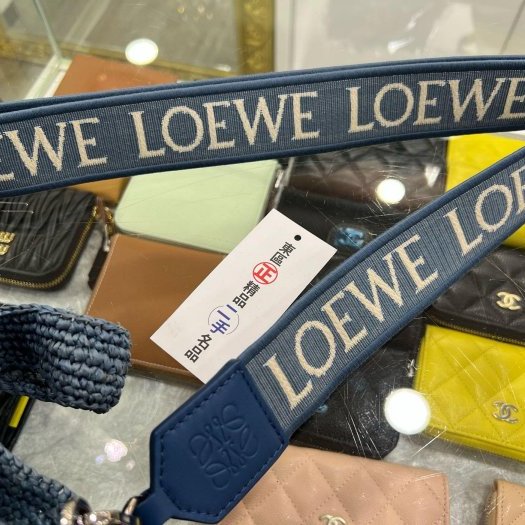 東區正精品㊣LOEWE Slit 近全新藍色酒椰葉草編拚牛皮手提包肩背包斜背包水桶包 RZ5878-9