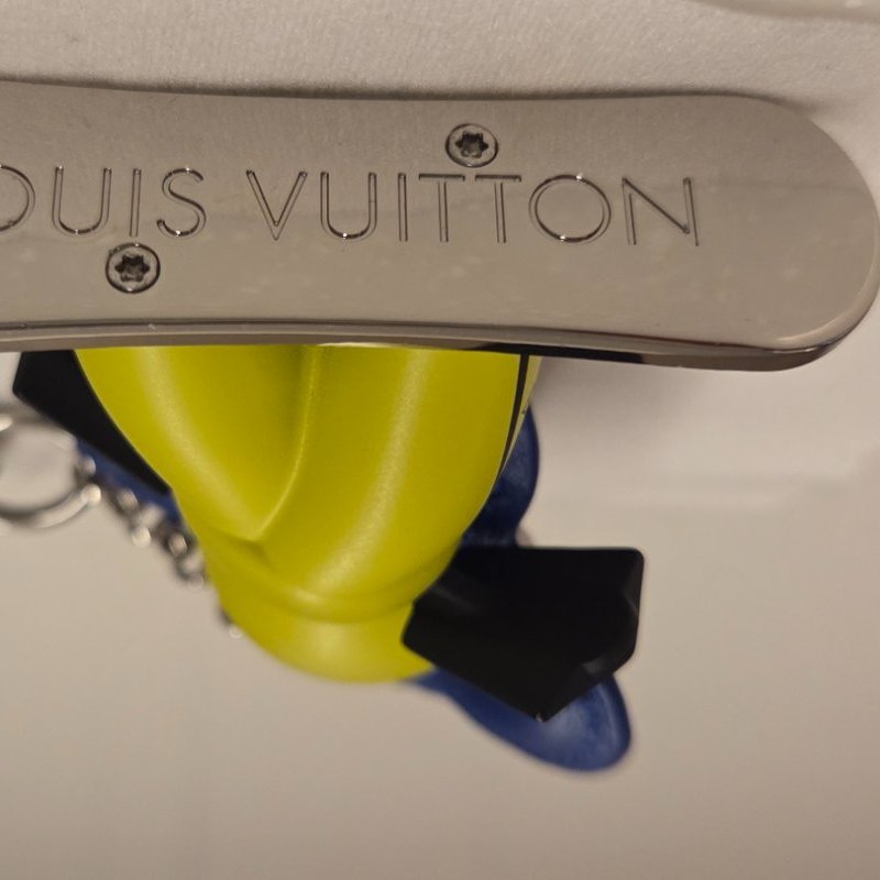 聖誕禮物/ 此價只今天, 閒置未使用～ LV 路易威登louis vuitton Vivienne薇薇安吉祥物公仔滑雪鑰匙圈/ 吊飾/ 公仔擺飾-9