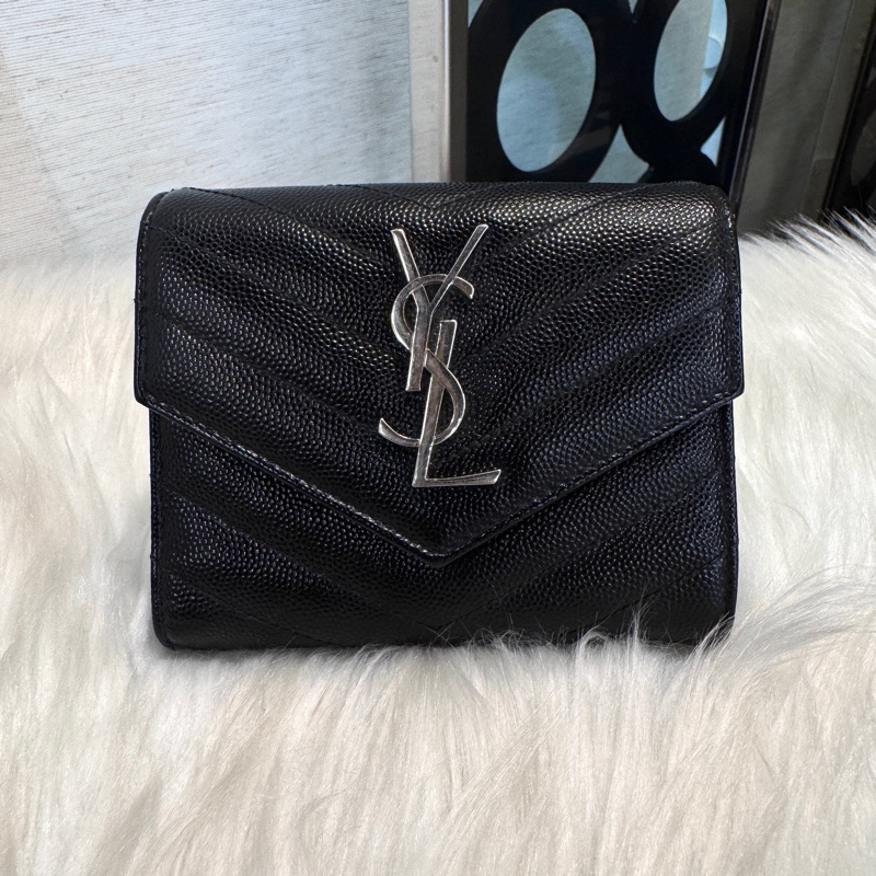 YSL 黑魚子醬銀釦三折短夾-0