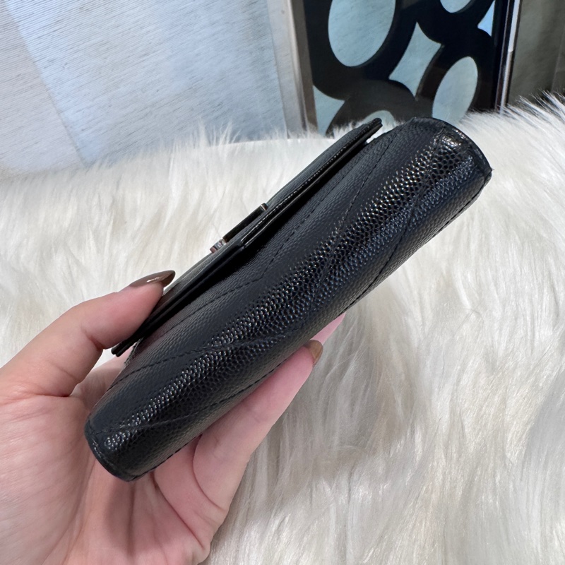 YSL 黑魚子醬銀釦三折短夾-4