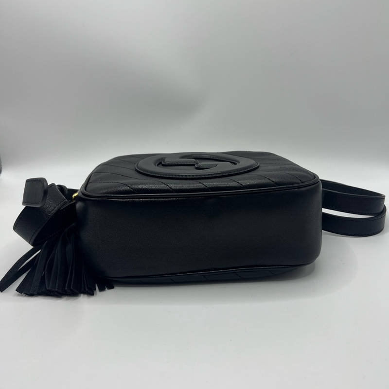 GUCCI古驰 互扣式双G徽标拉链开合流苏相机包-6