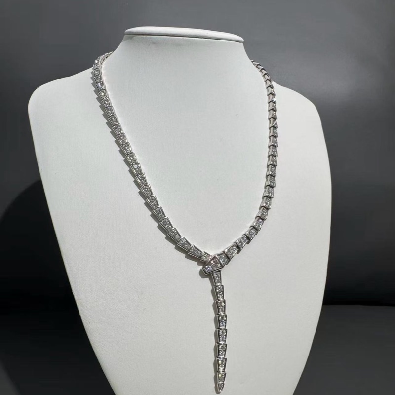 Bvlgari 宝格丽SERPENTI VIPER 满钻白金灵蛇项链,2018年购入-4