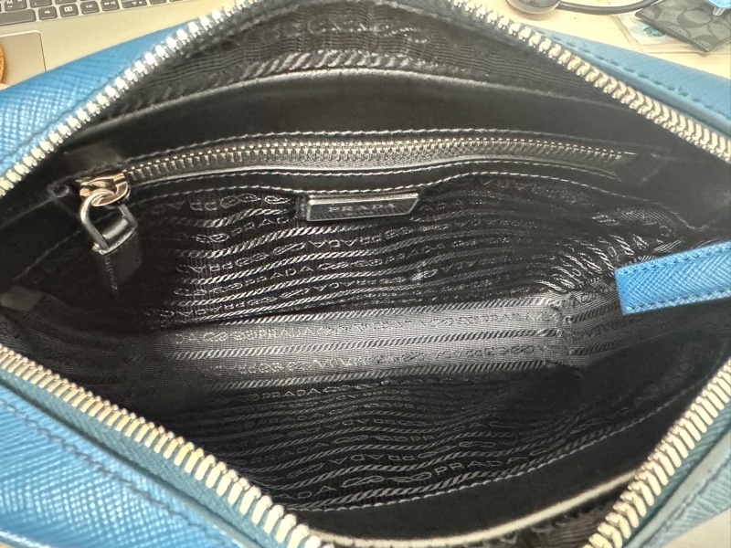 PRADA SAFFIANO TRAVEL 肩背包斜背包 2VH063 皮革藍色 男款-10