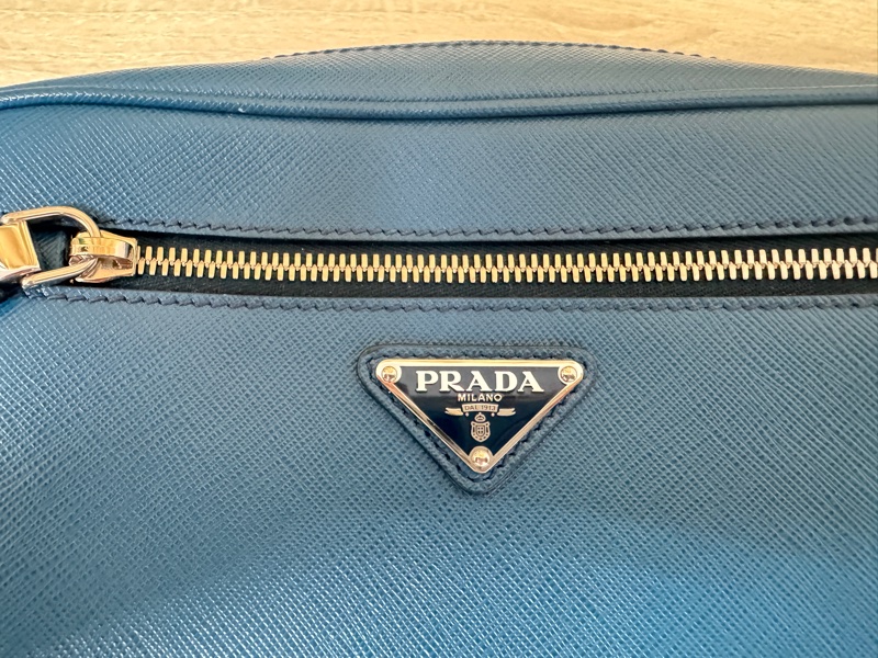 PRADA SAFFIANO TRAVEL 肩背包斜背包 2VH063 皮革藍色 男款-15