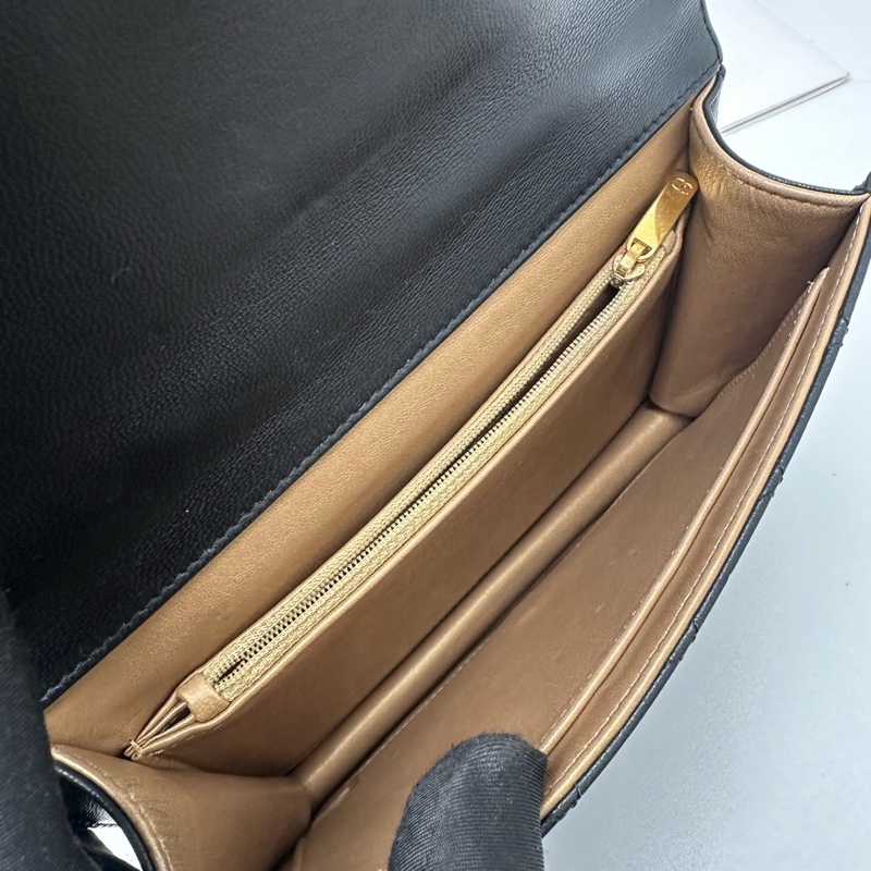 Chanel  cf 限定款橫版珍珠包 29開-12