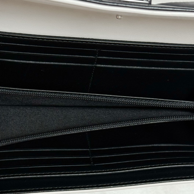 10/29～11/11免鑒定費 ⭐️稀有限量款-此平台只有這一個⭐️香奈兒少見特殊款Boy長夾 熊貓配色 季節限定款長夾 稀有-31