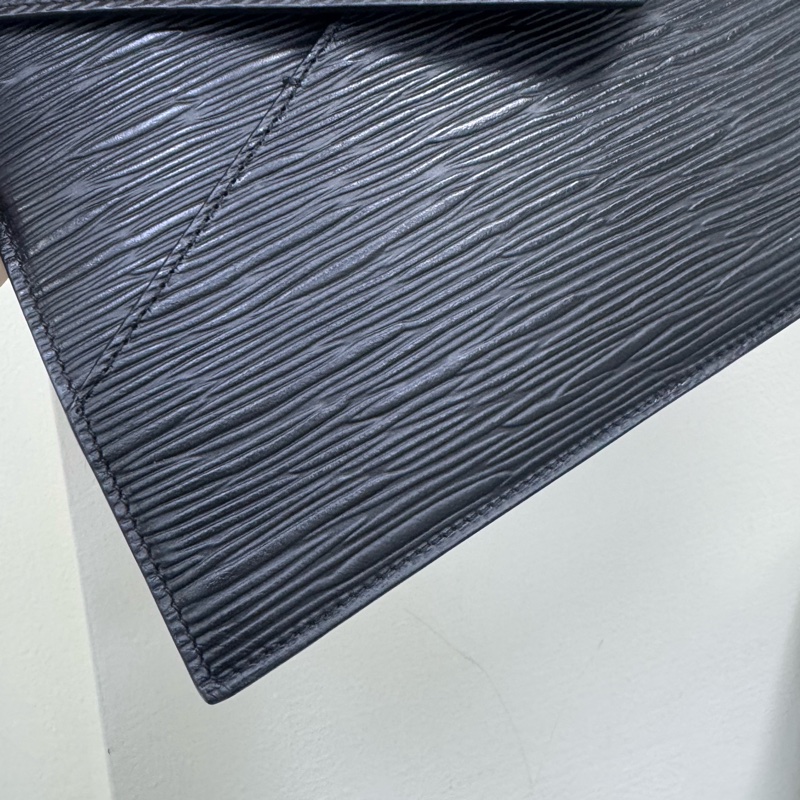 萬寶龍手拿包-5