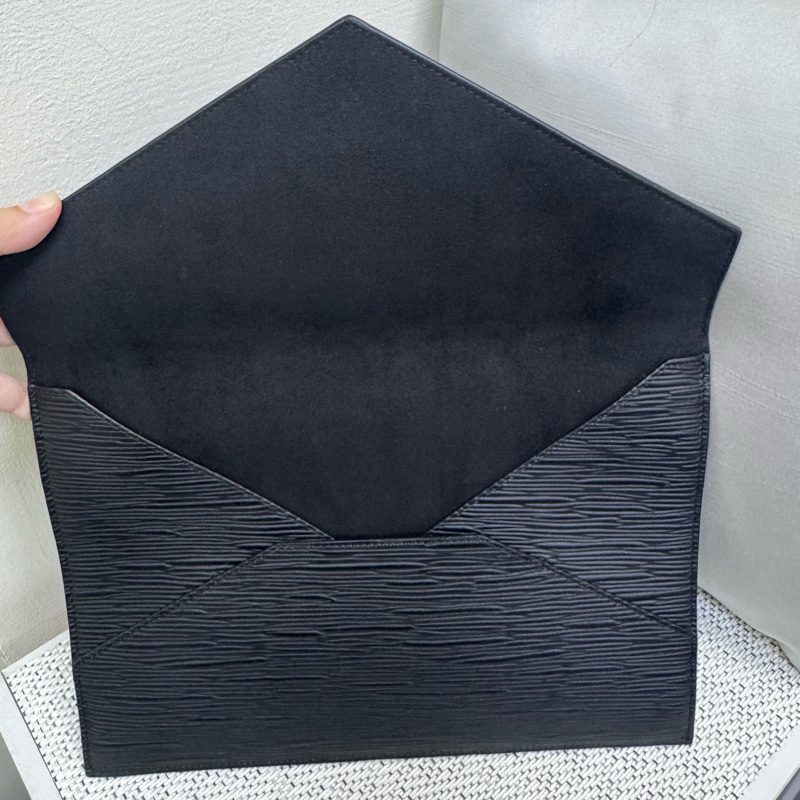 萬寶龍手拿包-9