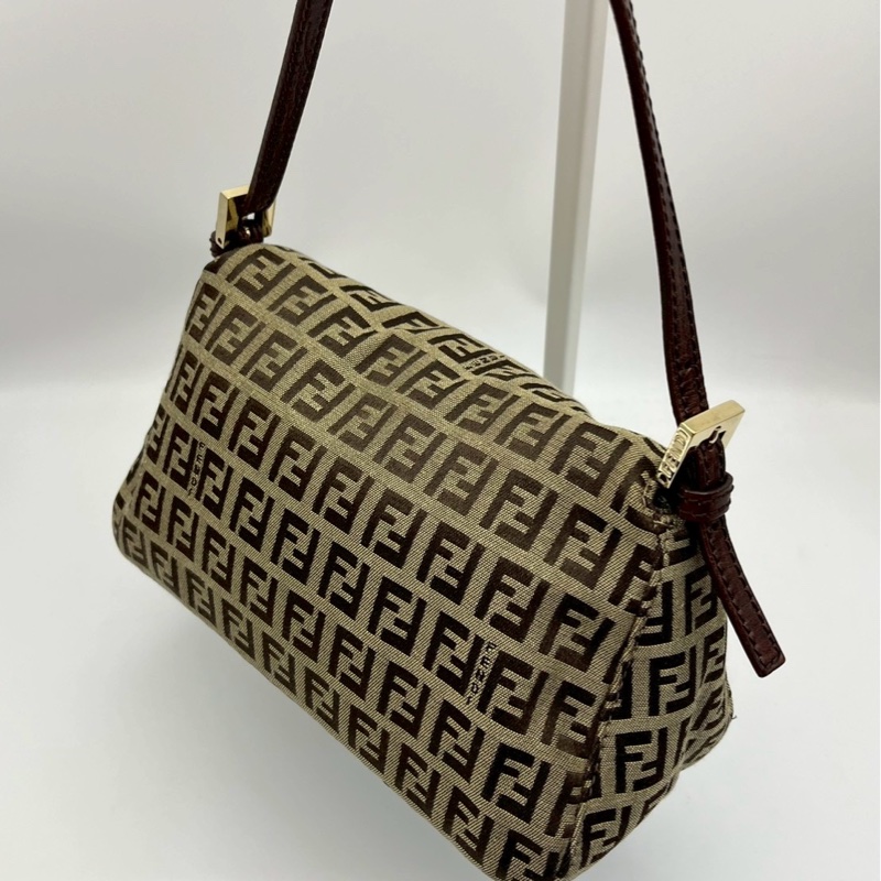 🏷️ Fendi mini 法棍-6
