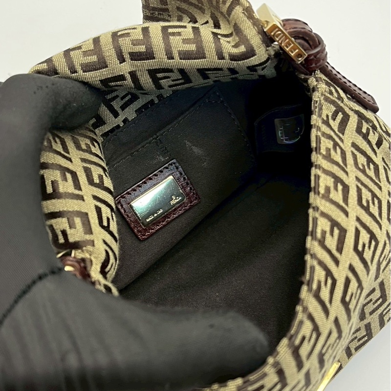 🏷️ Fendi mini 法棍-7