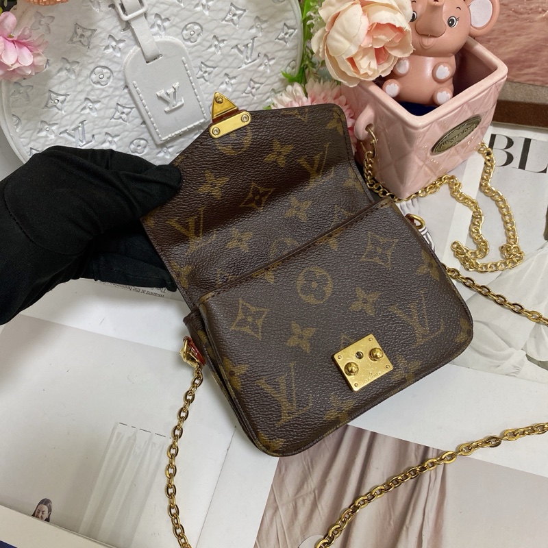 LV M81267 迷你郵差包 芯片款 💌-17