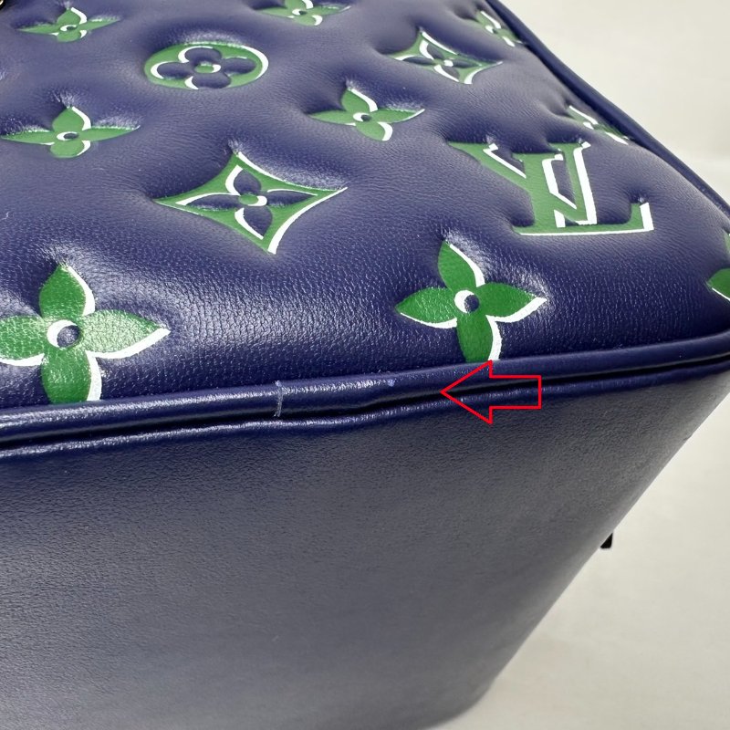 LV Square藍綠羊皮骰子包-9