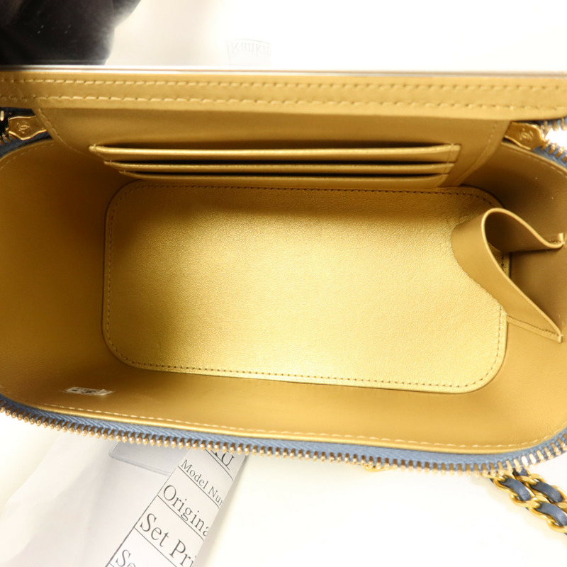 CHANEL 羊皮皮革Vanity Case金扣鏈帶肩背袋-5