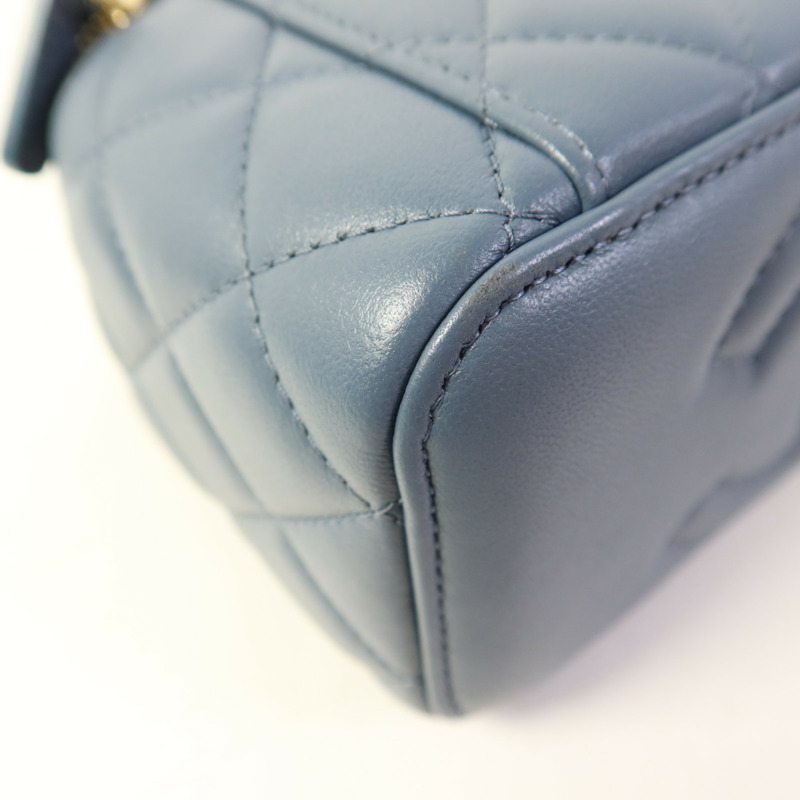 CHANEL 羊皮皮革Vanity Case金扣鏈帶肩背袋-13