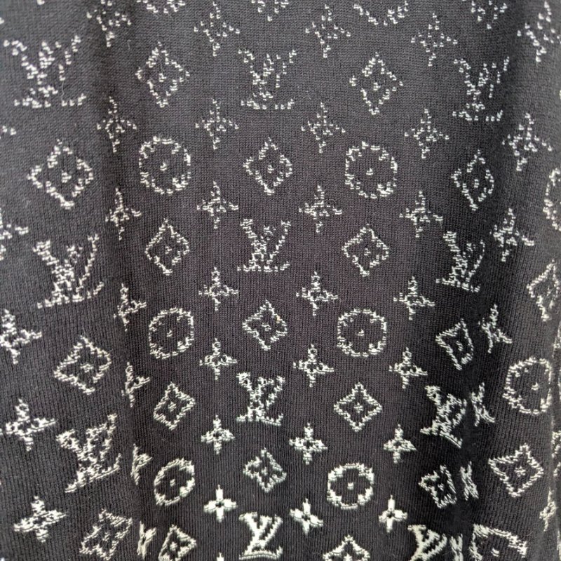 莉亞精品♡LV 黑漸變圓領長袖 尺碼L 二手美品-4