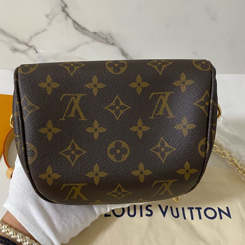 LV Mini Bumbag M82335 全新閑置品 購證正本-2