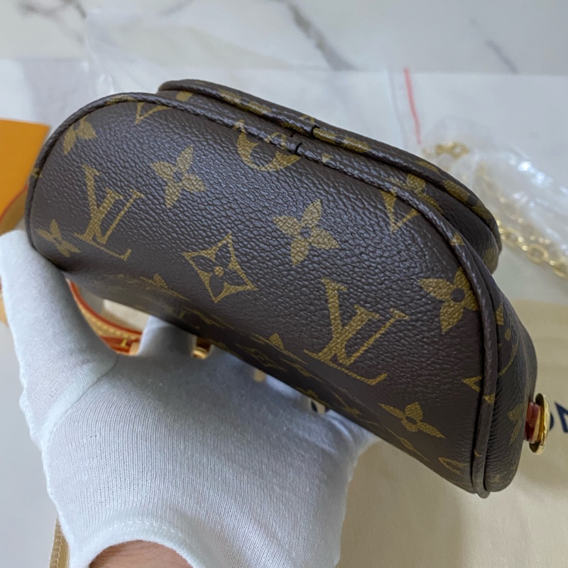 LV Mini Bumbag M82335 全新閑置品 購證正本-4