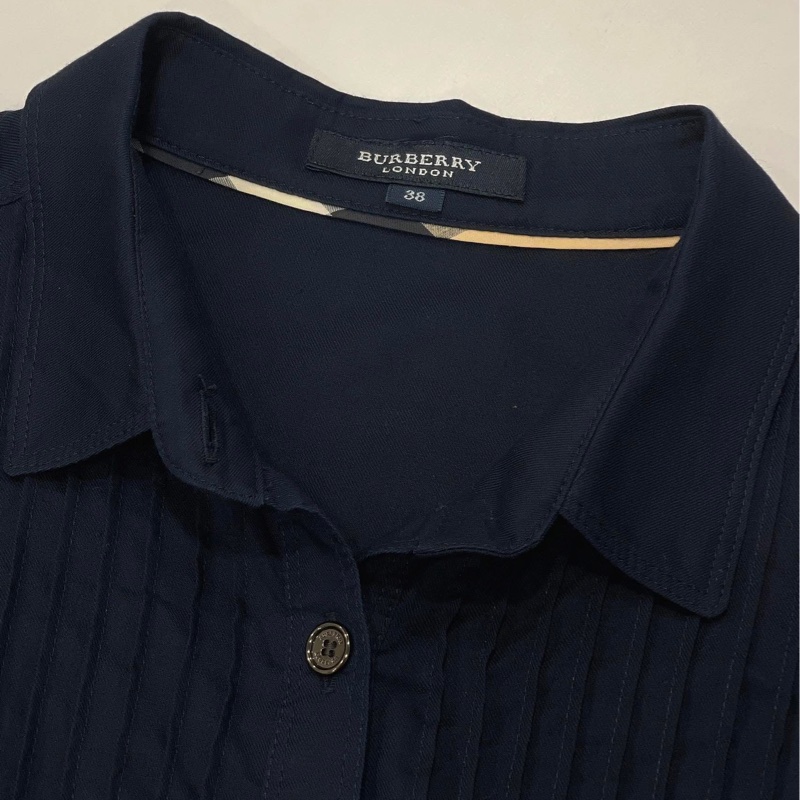 Burberry 倫敦 深藍肩扣打摺長版上衣-8