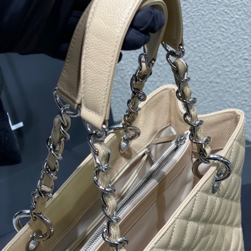 Chanel 米色牛皮荔枝皮 銀扣GST購物袋單肩包 身份卡17開,尺寸約34*24*12-5