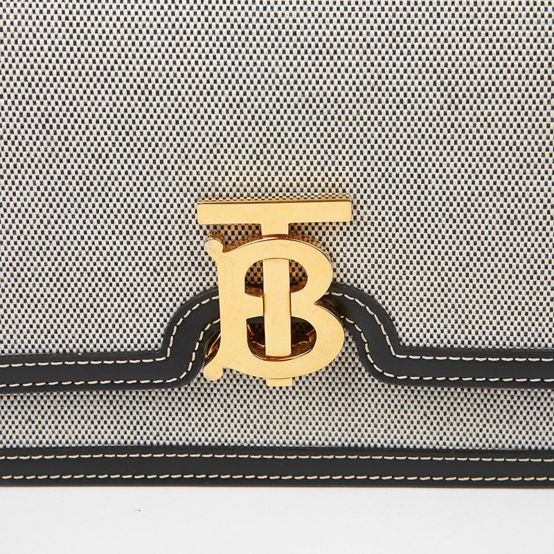 【包稅】BURBERRY 8030666 TB 肩斜背包-2