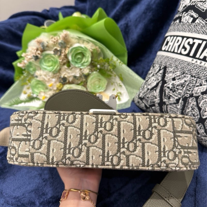 Dior Saddle 皮革馬鞍設計綠色老花側背包/郵差包-10