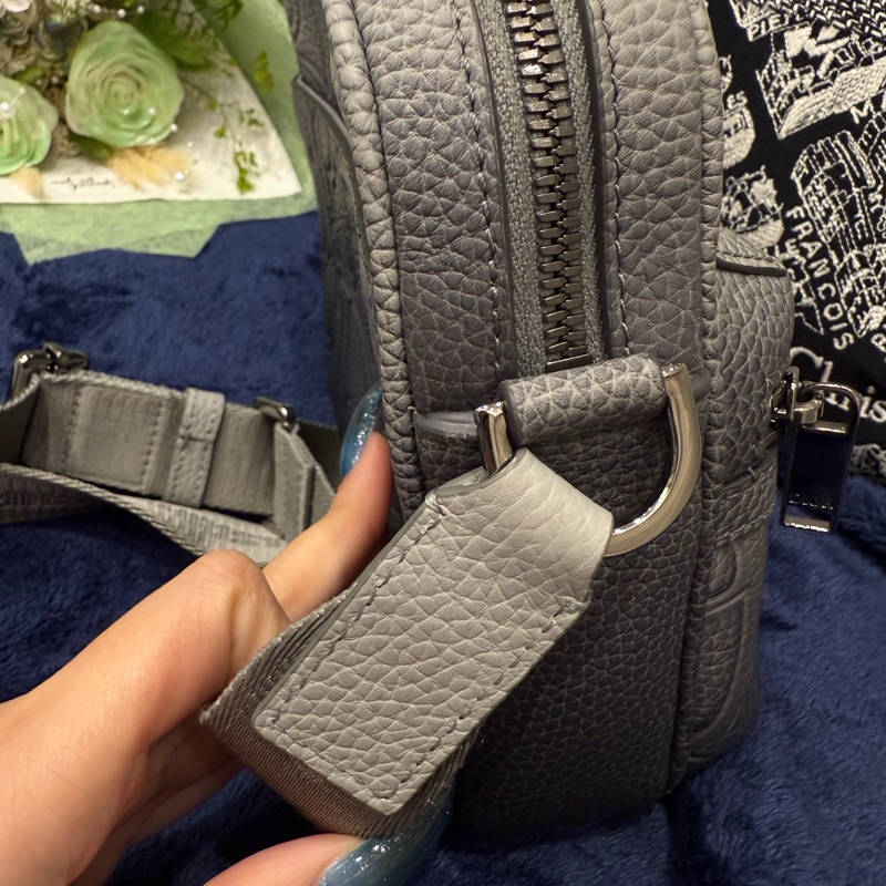 Dior rider 2.0 zipped messenger bag logo滿版壓花漸層灰斜背包-3