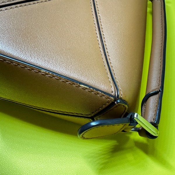 LOEWE mini puzzle經典焦糖色-10