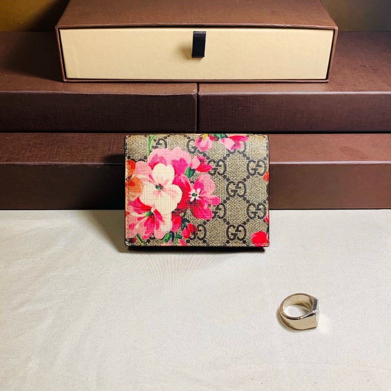 🌸典雅實用 Gucci 古馳限量花卉老花6卡短夾-0