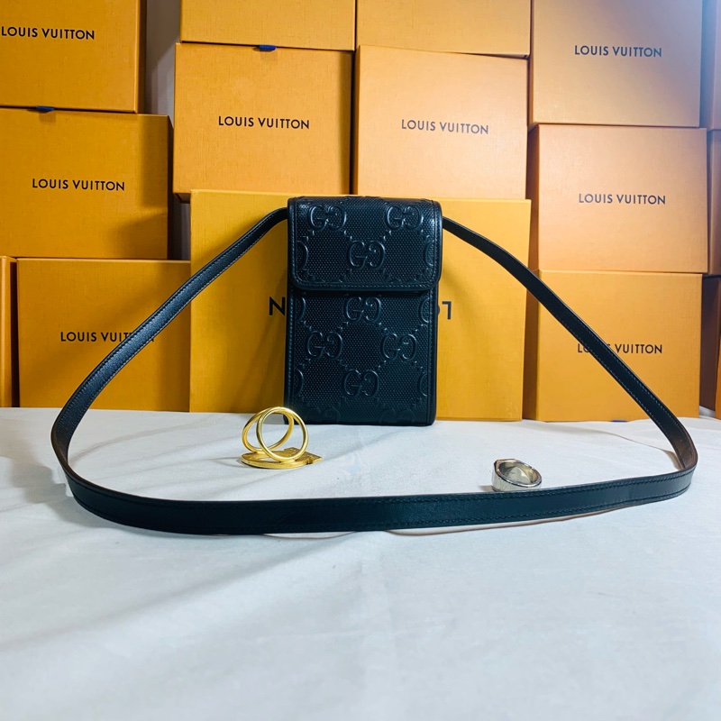 ✨近新閒置 Gucci 古馳 新款大老花牛皮壓紋手機包 肩背包 斜背包-1