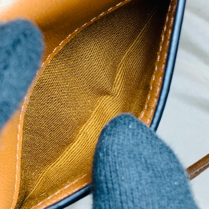 ✨近新閒置 Celine 詩琳 焦糖棕滿版老花手機包 斜背小包-7