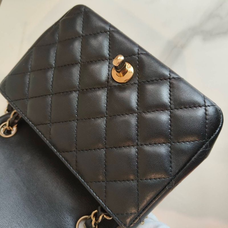 Chanel 黑金方胖子-9