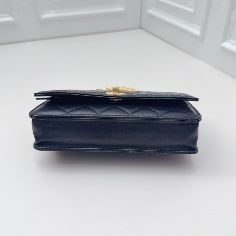 98新Chanel香奈兒珍珠立體手環woc 鏈條包-3