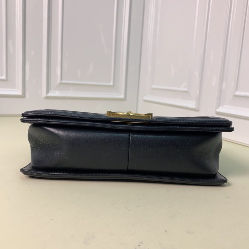 95新 香奈兒leboy黑金 22開羊皮-3