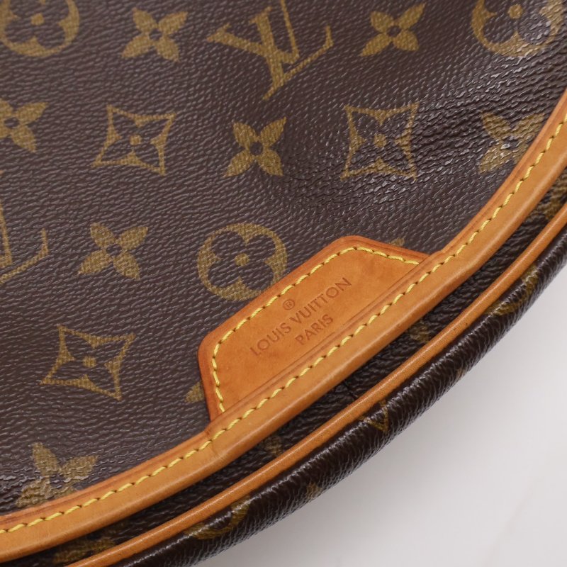 LOUIS VUITTON Menilmontant摺皺馬鞍包 - PM-4