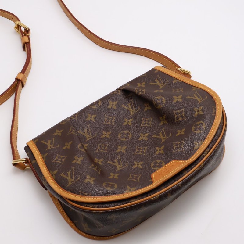 LOUIS VUITTON Menilmontant摺皺馬鞍包 - PM-7