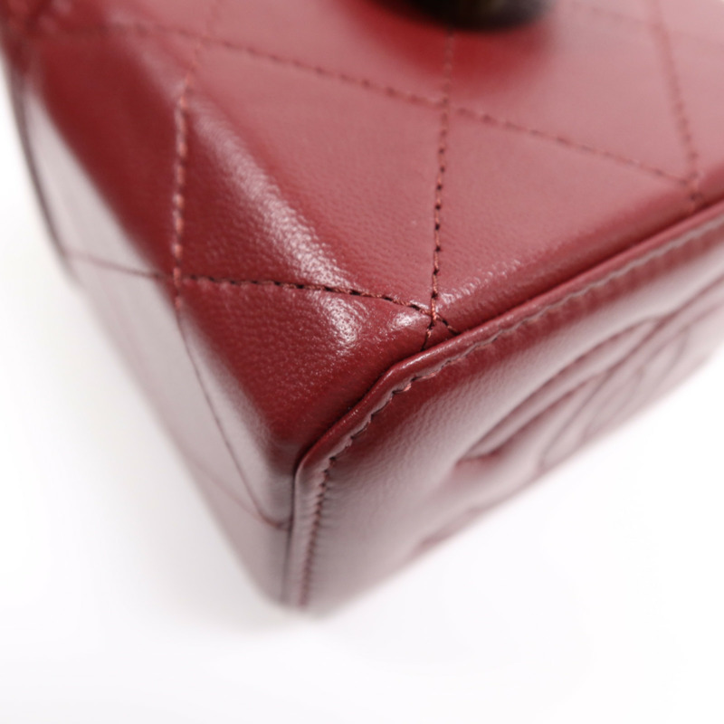 CHANEL 羊皮皮革Mini Vanity Case金扣鏈帶肩背袋-11