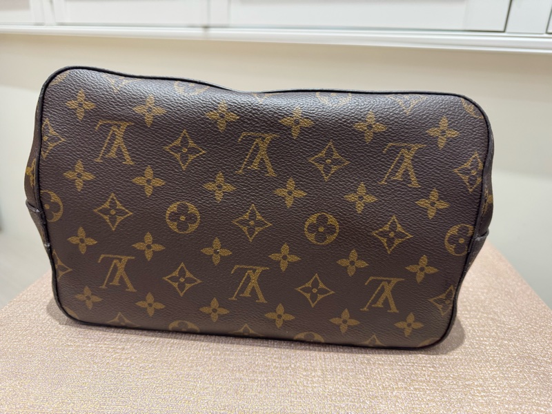 LOUIS VUITTON 水筒包-3