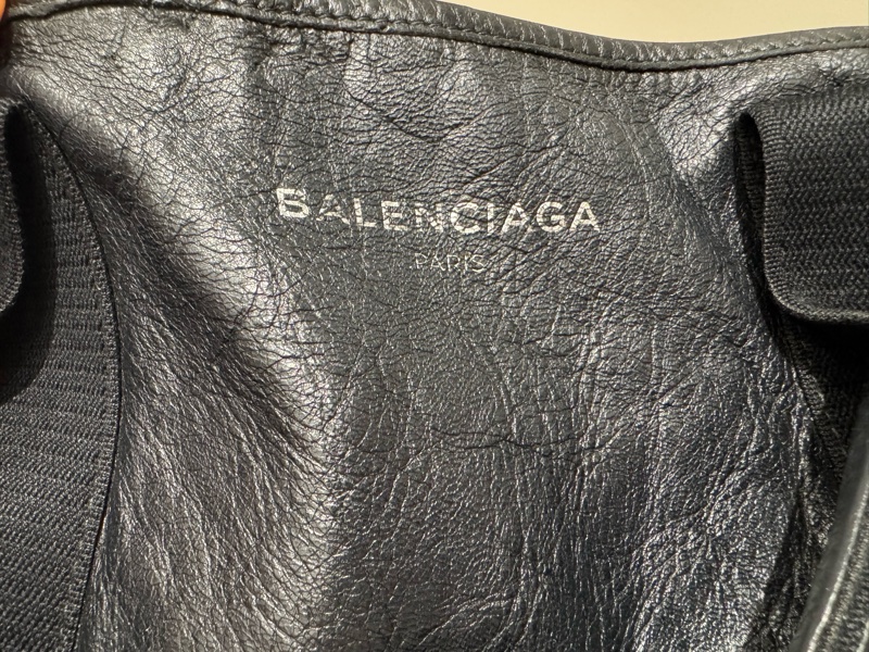 BALENCIAGA 斜揹包-6