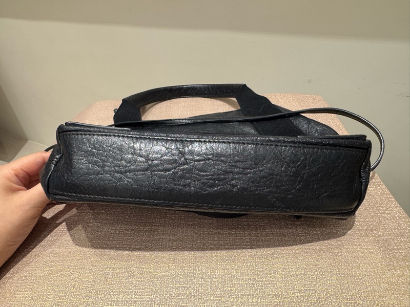 BALENCIAGA 斜揹包-10