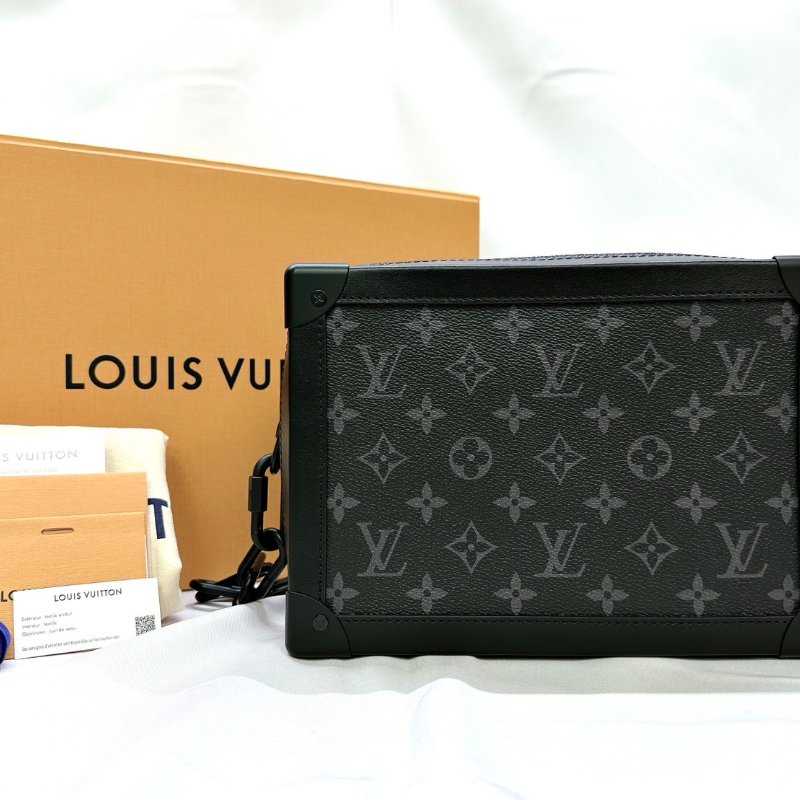LV 全新Soft Trunk黑花軟箱包-1