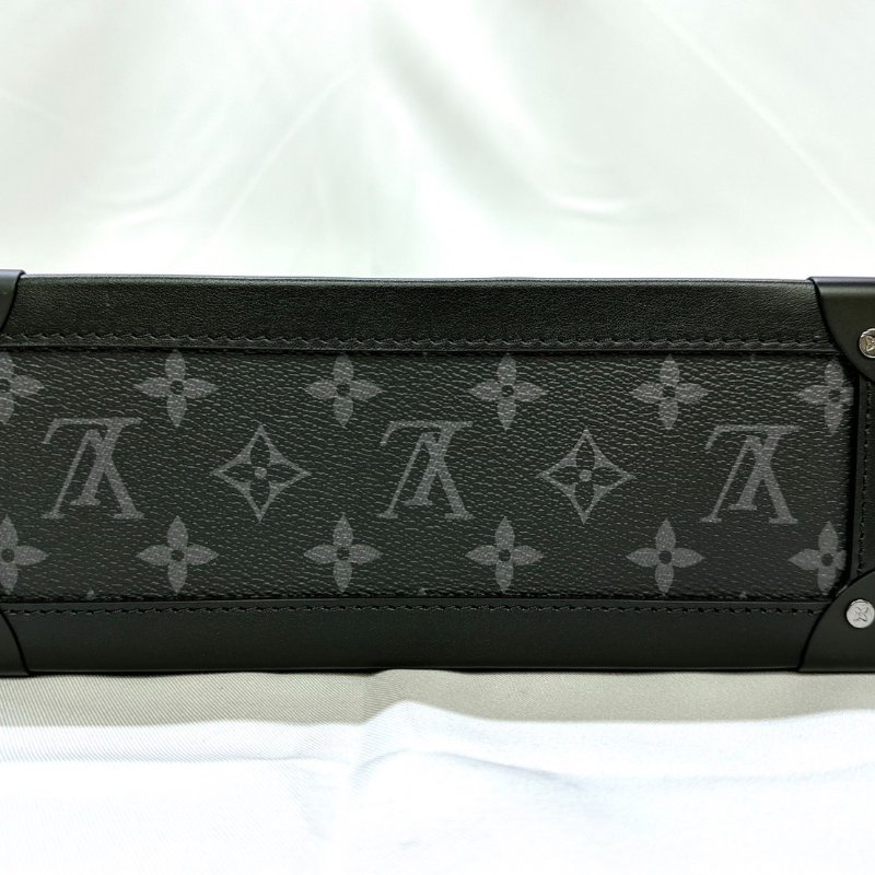 LV 全新Soft Trunk黑花軟箱包-10