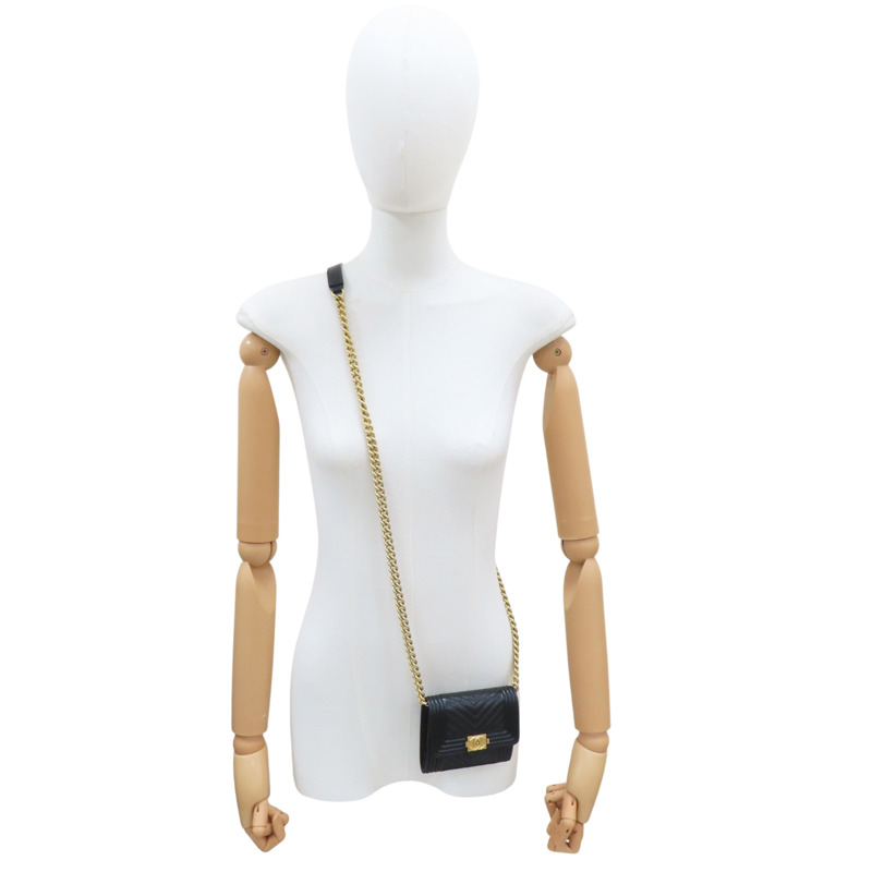 黑色 山型紋 荔枝牛皮 Boy 鍊帶 肩背包 金扣【CHANEL 香奈兒】 AP2206-7