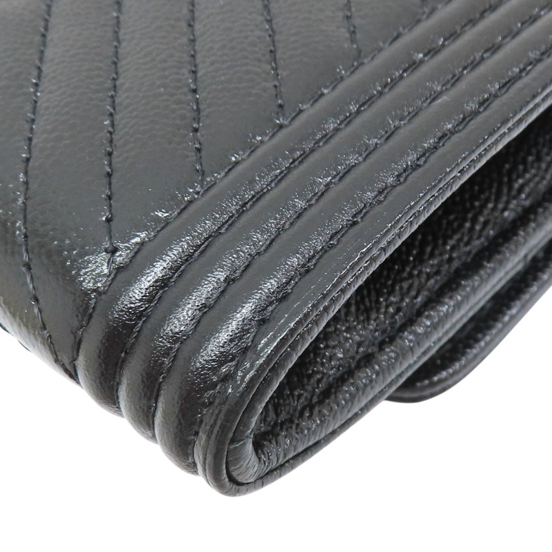 黑色 山型紋 荔枝牛皮 Boy 鍊帶 肩背包 金扣【CHANEL 香奈兒】 AP2206-11