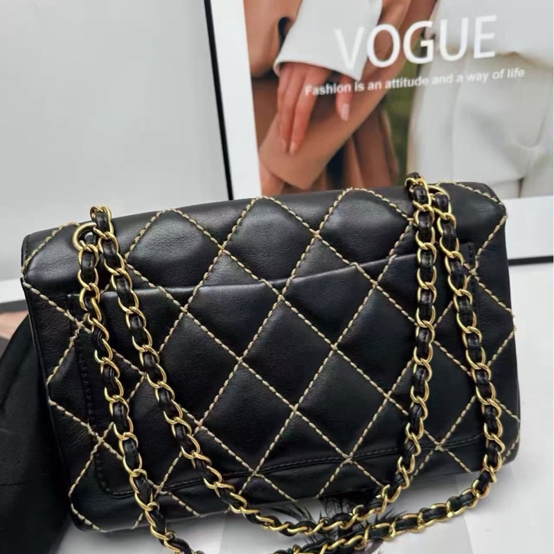 Chanel 菱格紋包 尺寸25*17*6 99新配件塵袋-1