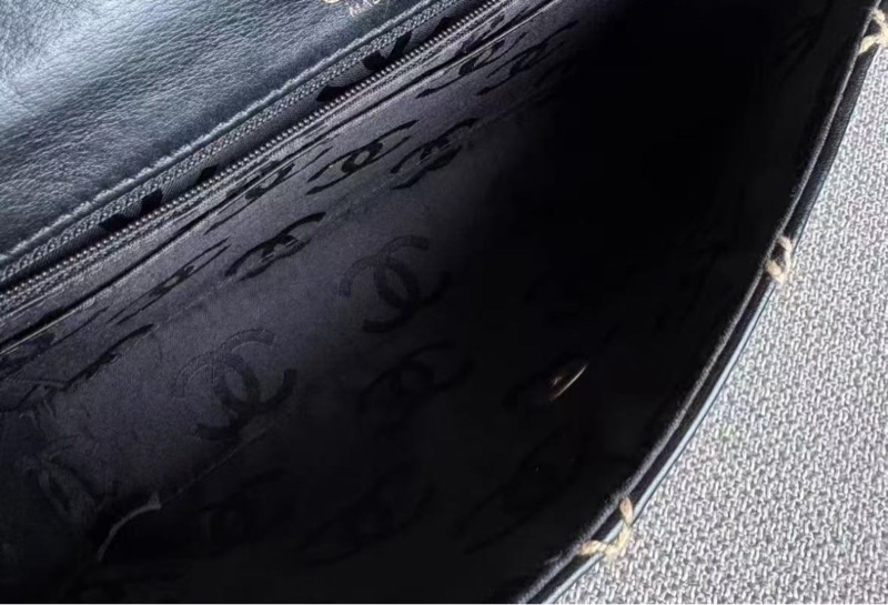 Chanel 菱格紋包 尺寸25*17*6 99新配件塵袋-4