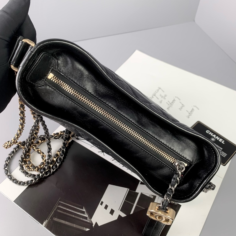 Chanel流浪包小號黑金-8