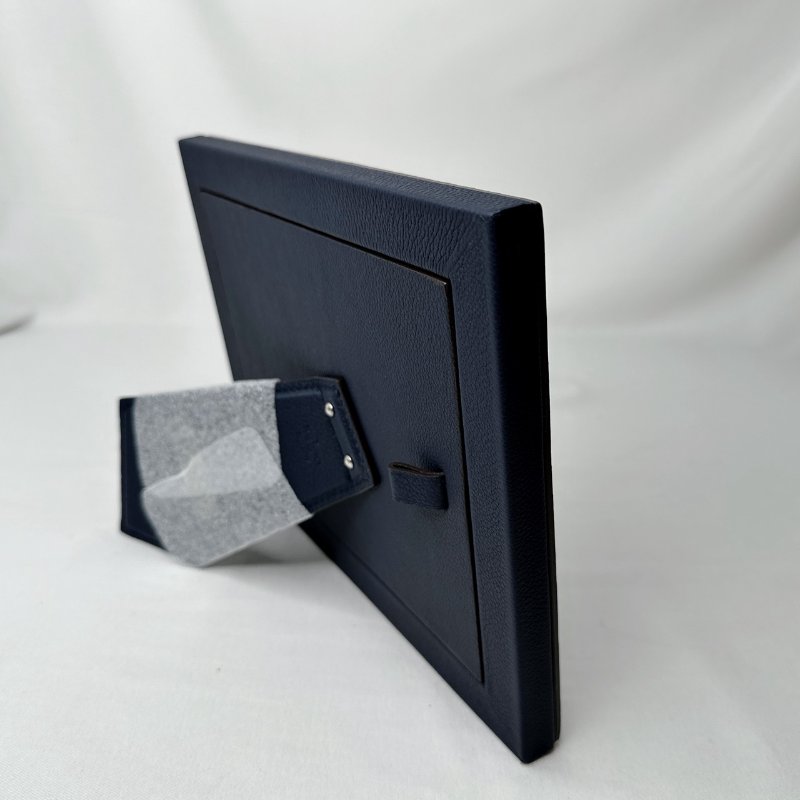 LV 全新經典滿版Logo皮革相框-5