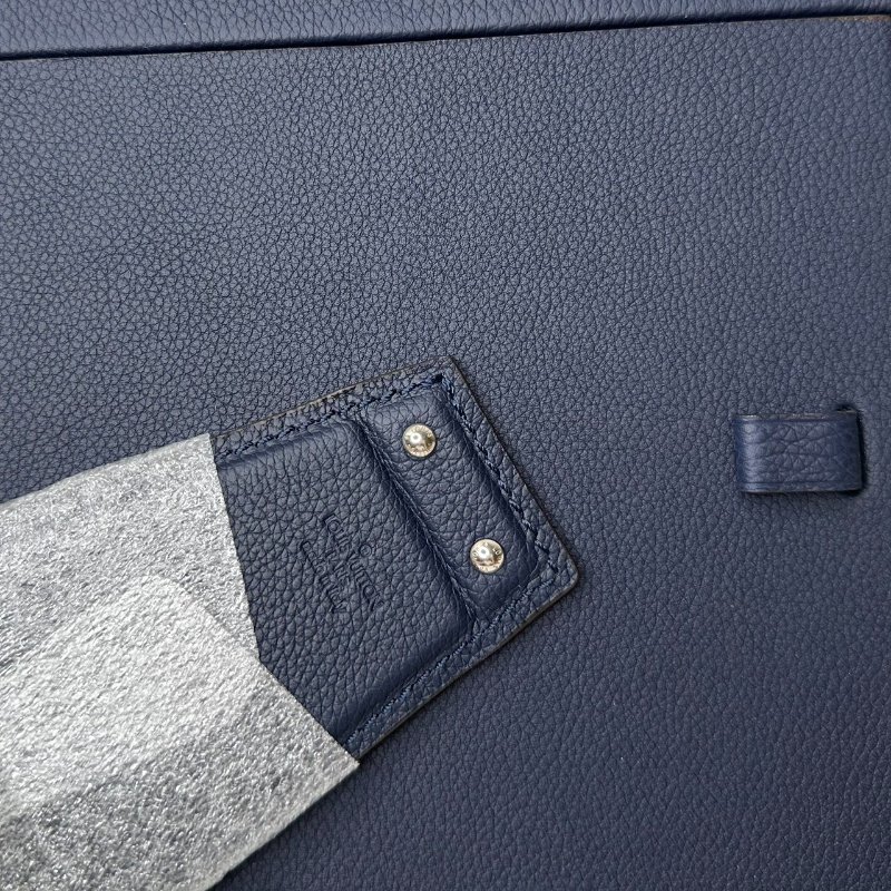 LV 全新經典滿版Logo皮革相框-8